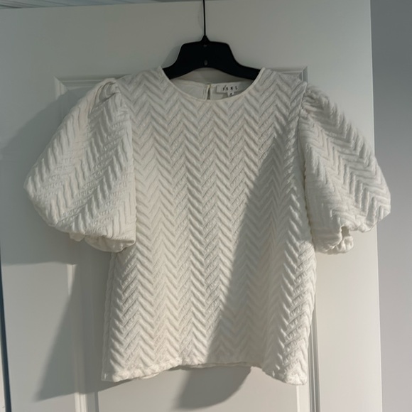 THML Puff Sleeve Top - Picture 1 of 6